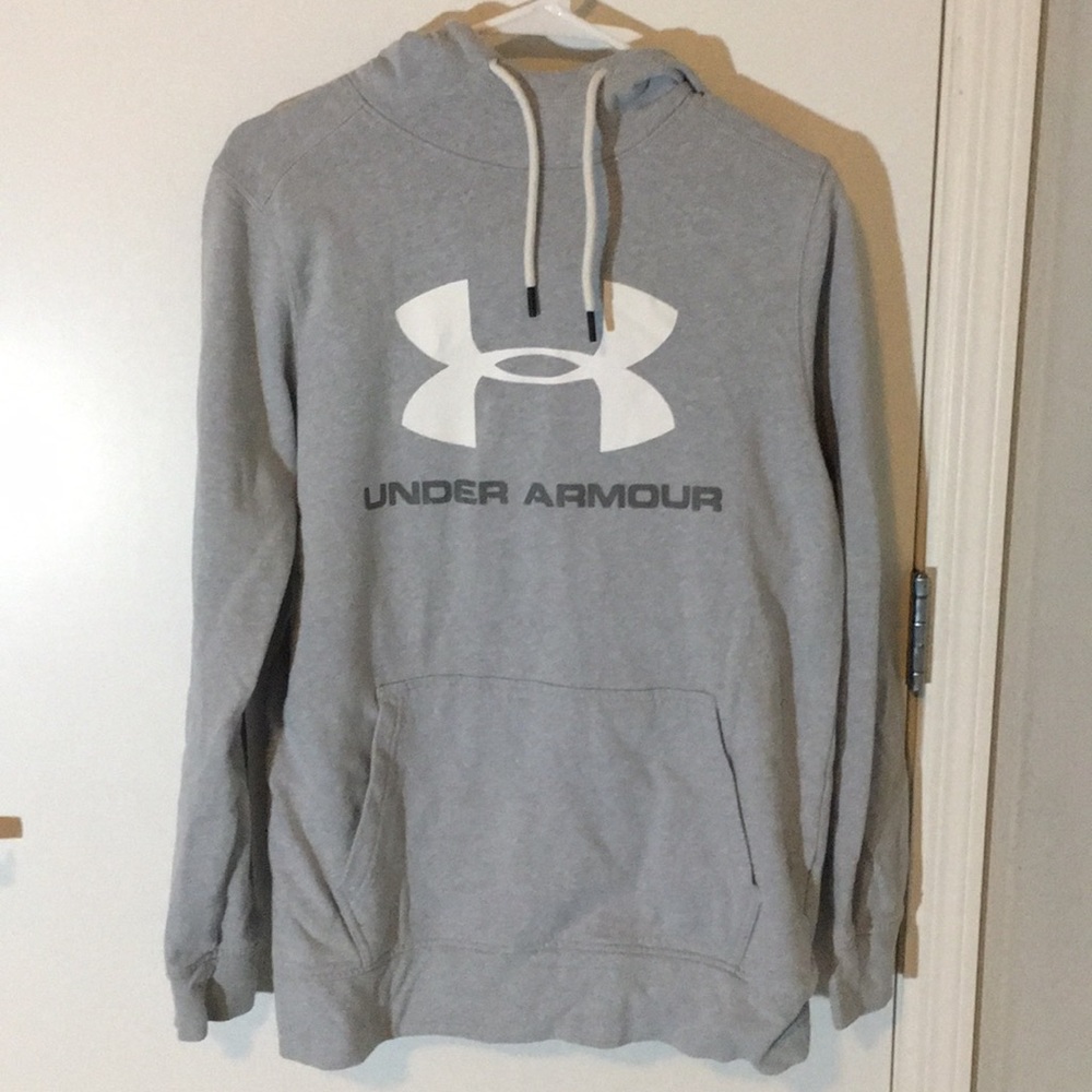 Under Armour Sweatshirt